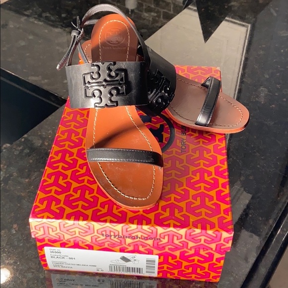 Tory Burch Melinda Sandal with Block Heel 8.5 - Picture 4 of 4